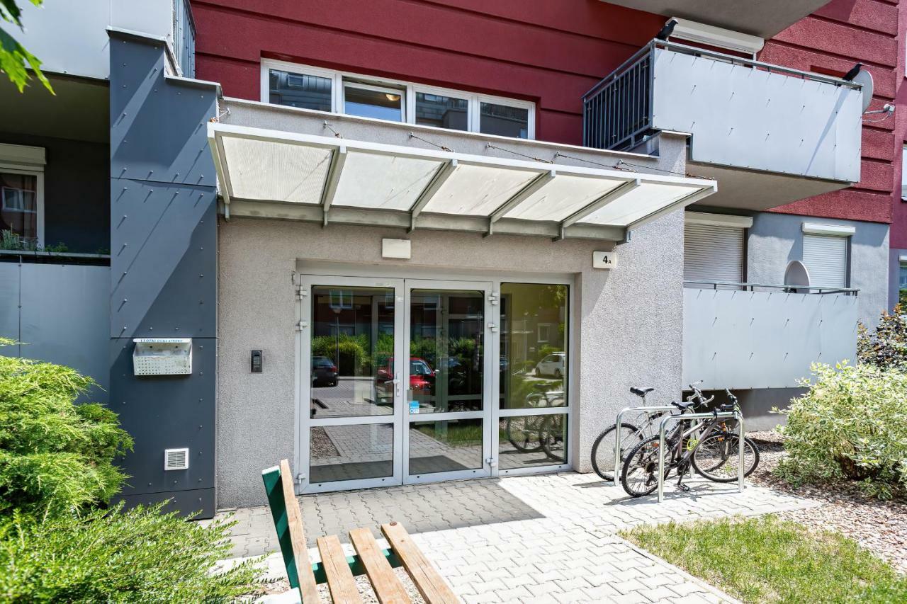 Apartments Wroclaw Manganowa By Noclegi Renters Ngoại thất bức ảnh
