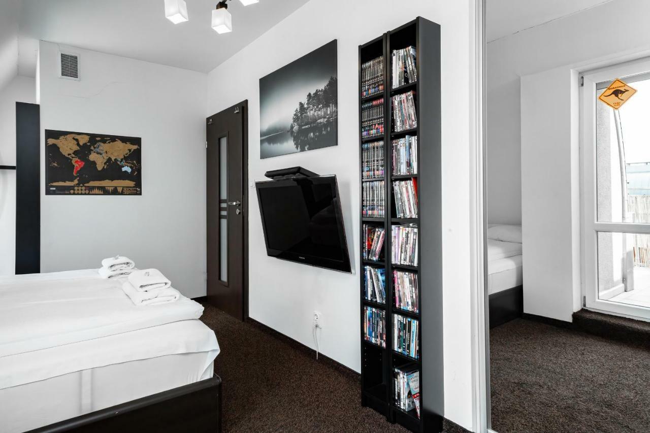 Apartments Wroclaw Manganowa By Noclegi Renters Ngoại thất bức ảnh