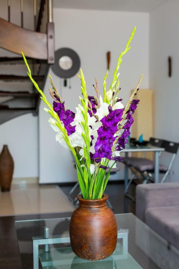 Apartments Wroclaw Manganowa By Noclegi Renters Ngoại thất bức ảnh