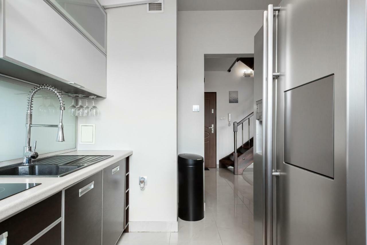 Apartments Wroclaw Manganowa By Noclegi Renters Ngoại thất bức ảnh